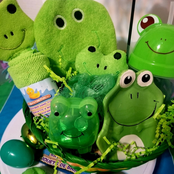 Baby's Frog Gift Bath Basket New - Picture 4 of 8